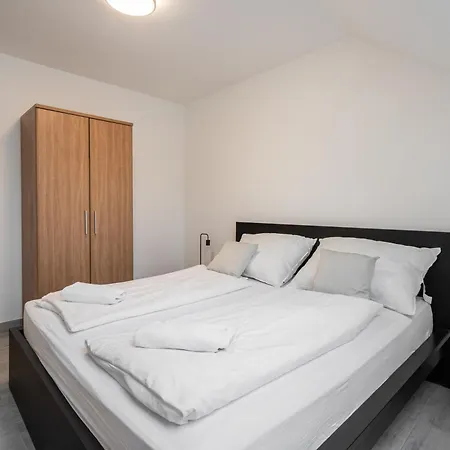 아파트 D16 - Gozsdu Garden - Location By Bqa 부다페스트