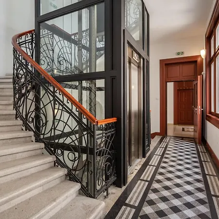 D16 - Gozsdu Garden - Location By Bqa 아파트