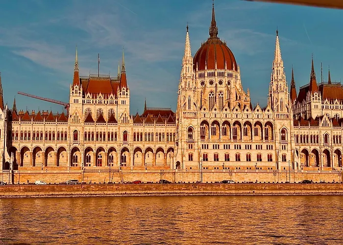 D16 - Gozsdu Garden - Location By Bqa * Budapest